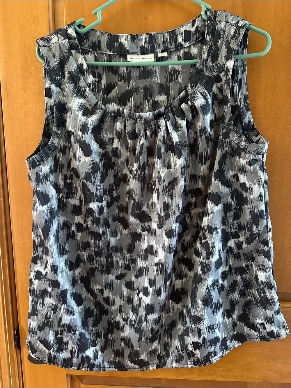 Studio Works Black & Gray Abstract Print Sleeveless Tank Large